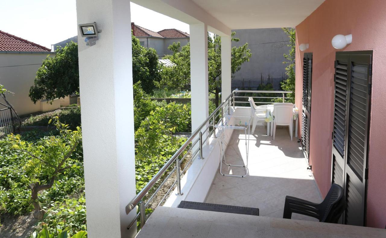 Apartment Fila I Jure Solin Chambre photo